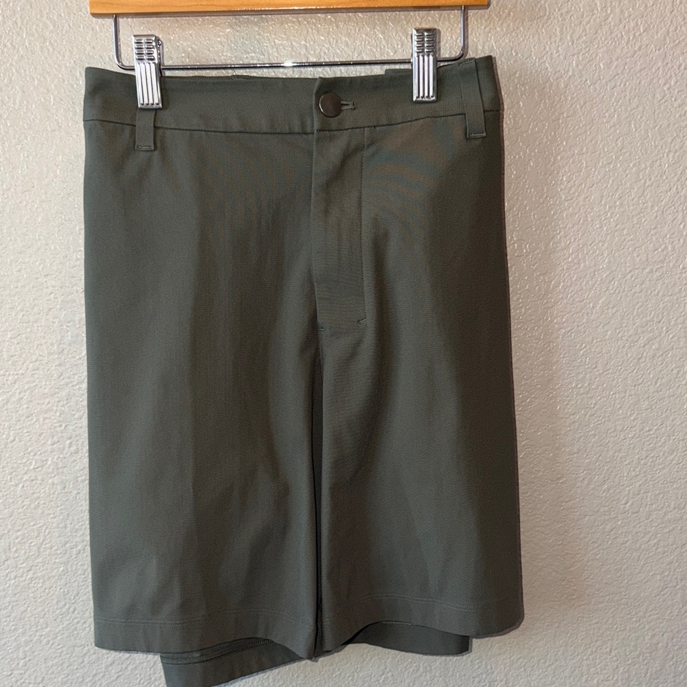 Men’s Lululemon ABC Classic Fit 7” Shorts